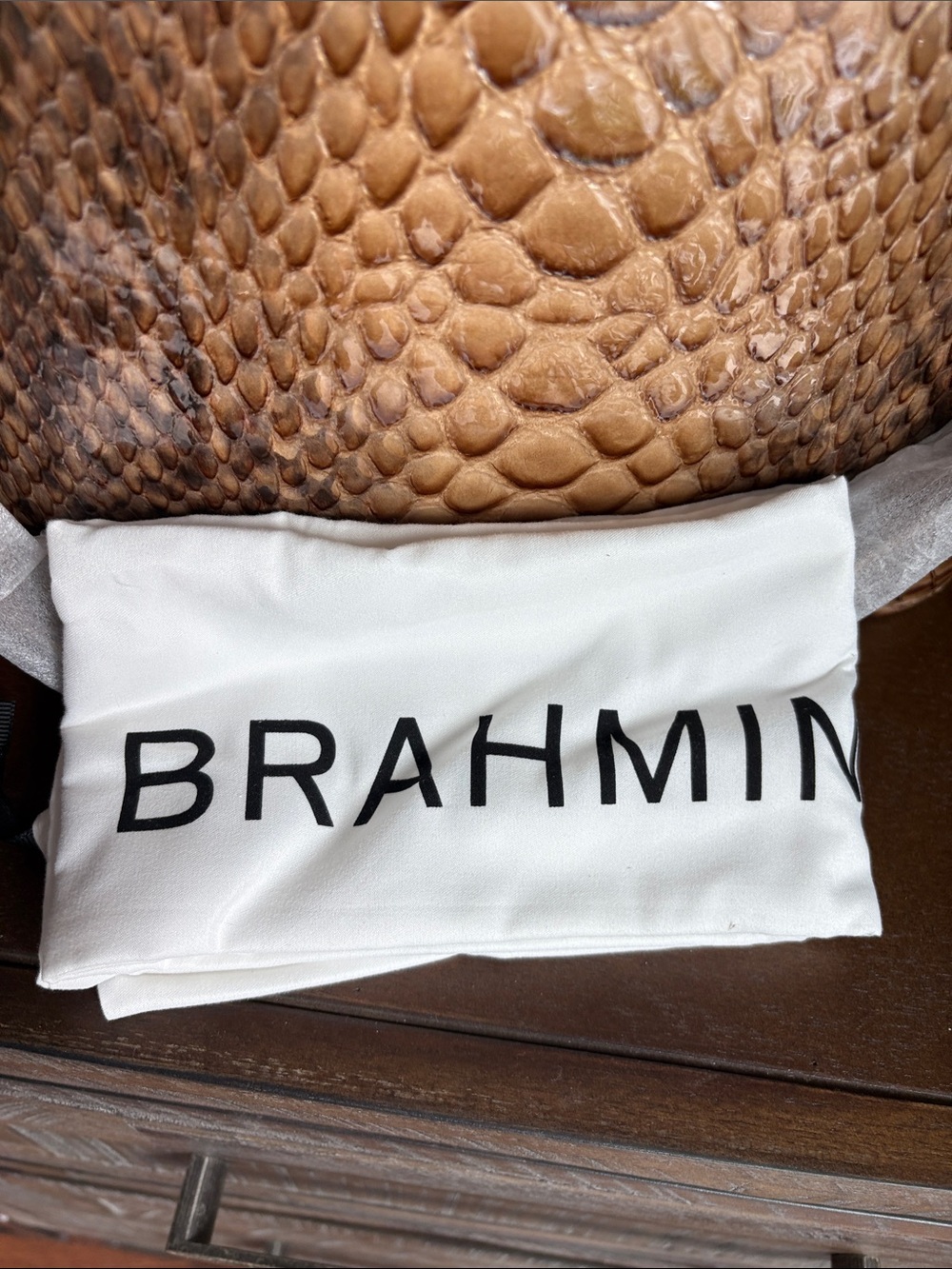 🔥 🔥 🔥 Brahmin Cognac Python-Embossed NWT Shoulder Bag - Picture 6 of 14
